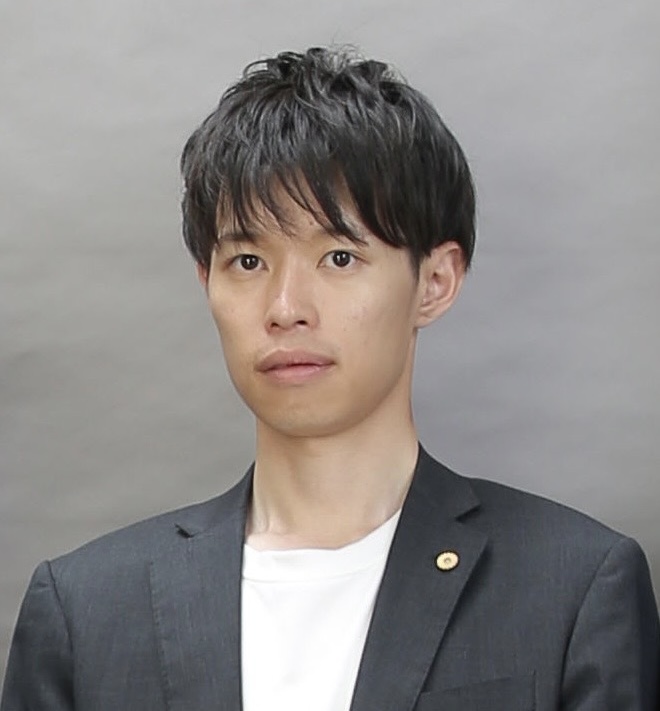 川東 蒼馬 — 特定社会保険労務士